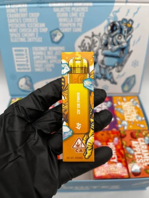 Favorites 3 Gram Disposable Liquid Diamonds THC Vape Pen close-up